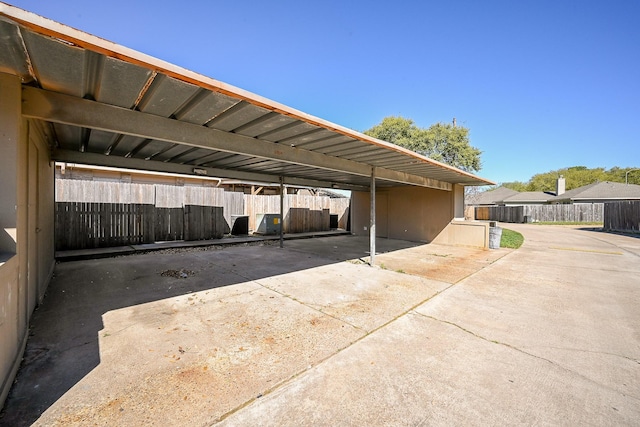 6514 Kentwick Dr, Houston, TX 77084 - covered parking lot with fence