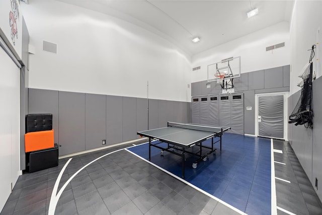 102 Quitman St Unit 405, Houston, TX 77009 - view of basketball court with basketball court