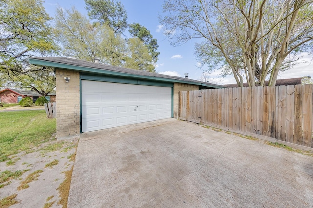 14106 Meyersville Dr, Houston, TX 77049 - garage with driveway