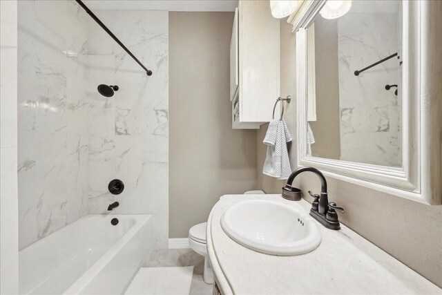 7403 S Park Rd, Lumberton, TX 77657 - bathroom featuring shower / washtub combination, toilet, baseboards, and a sink