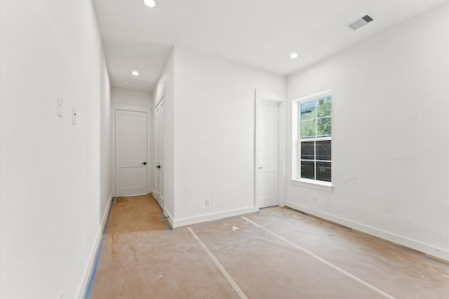 2932 Michaux St, Houston, TX 77009 - empty room with baseboards and recessed lighting