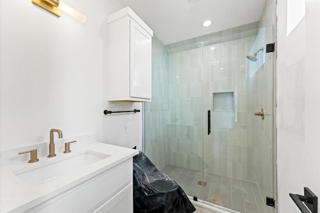 2932 Michaux St, Houston, TX 77009 - full bath featuring a stall shower and vanity