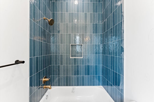 2932 Michaux St, Houston, TX 77009 - full bathroom with bathtub / shower combination