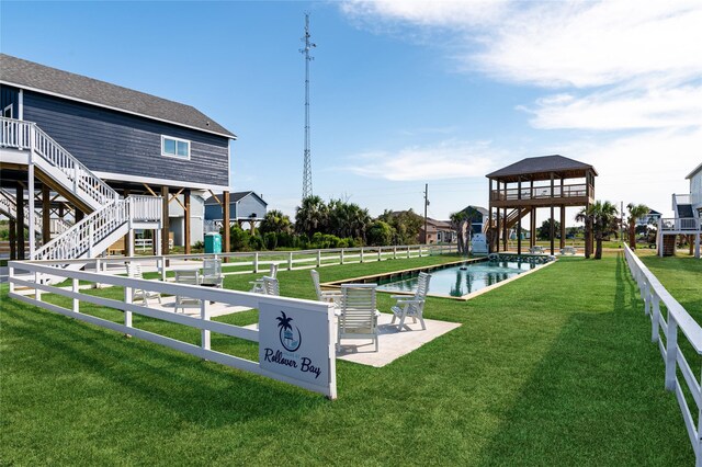 1072 Johnson Rd, Gilchrist, TX 77617 - view of home's community featuring stairs