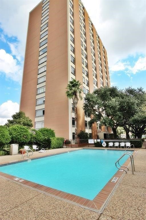 7520 Hornwood Dr Unit 1406, Houston, TX 77036 - view of community pool