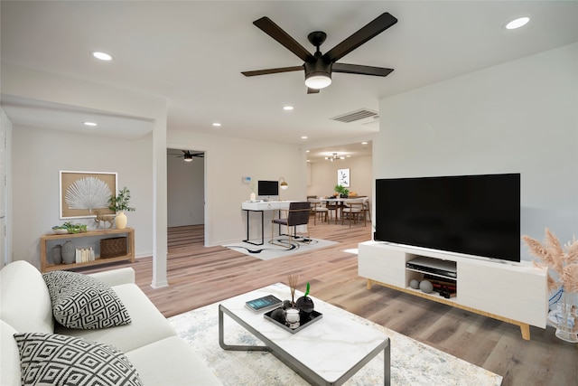 7810 Appleton St, Houston, TX 77022 - photo 11