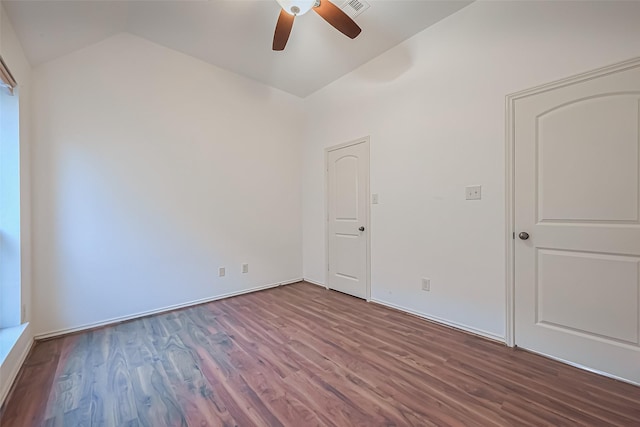 6010 Le Moyne Pass Ln, Missouri City, TX 77459 - spare room featuring vaulted ceiling, wood finished floors, and ceiling fan