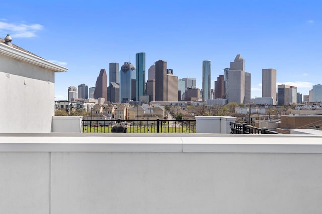 308 W Saulnier St, Houston, TX 77019 - exterior space