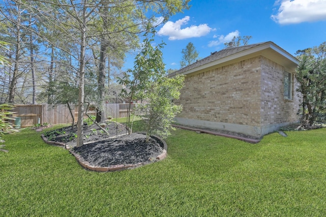 82 S Regan Mead Cir, Montgomery, TX 77382 - view of yard