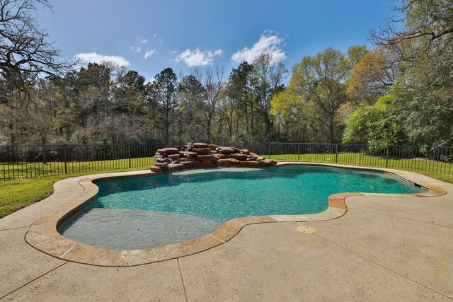 8536 Prince William Ct, Montgomery, TX 77316 - view of swimming pool featuring a patio area and view of scattered trees