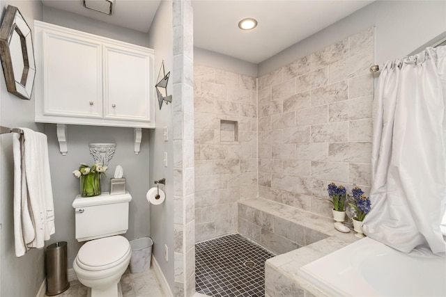 834 Lamonte Ln, Houston, TX 77018 - bathroom with recessed lighting, tiled shower, and toilet