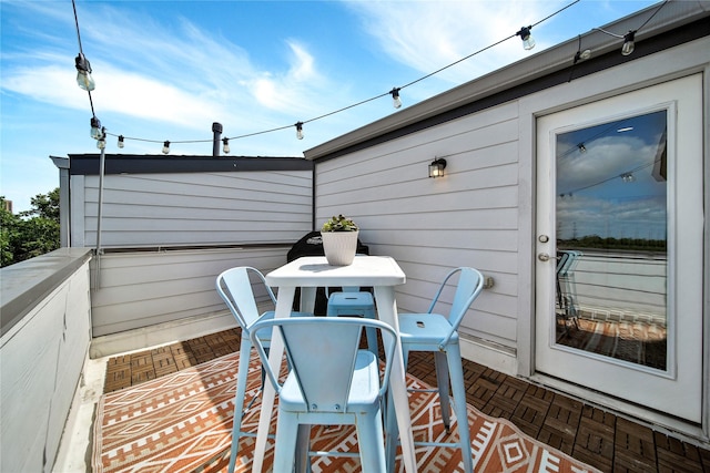 exterior space featuring a balcony