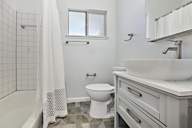 3427 Linkwood Dr, Houston, TX 77025 - bathroom with toilet, vanity, shower / bath combo, and baseboards