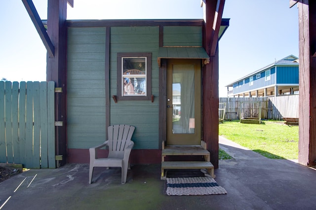 140 Ocean View Dr, Crystal Beach, TX 77650 - view of doorway to property