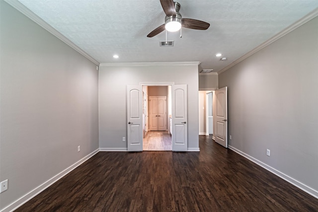 unfurnished bedroom featuring baseboards, visible vents, recessed lighting, dark wood-style flooring, and a textured ceiling