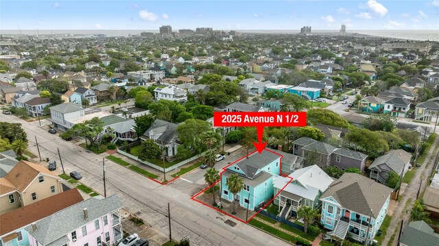 2025 Avenue N 1/2 Ave N 1/2, Galveston, TX 77550 - photo 1