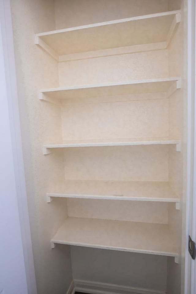 30615 S Sulphur Creek Dr, Magnolia, TX 77355 - interior space