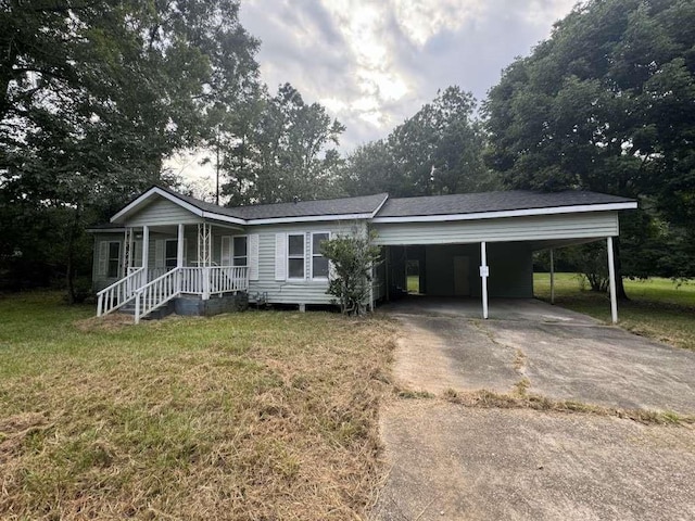 1303 Hopkins Dr, Jasper, TX 75951 - photo 1