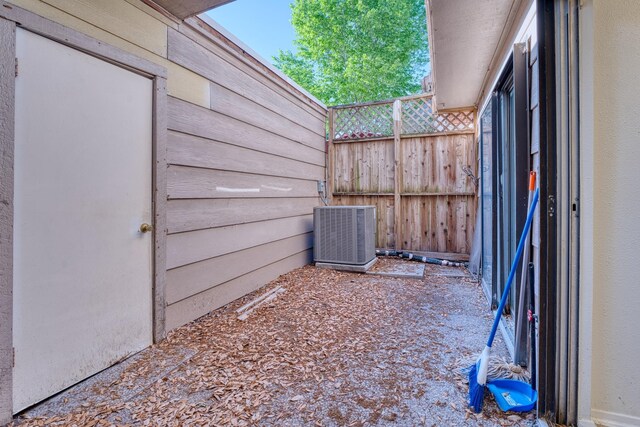 5860 Sampley Way Unit 5860, Houston, TX 77092 - view of side of property featuring cooling unit