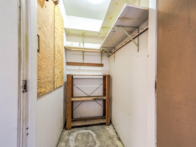 7600 Emmett F Lowry Expy Unit 807, Texas City, TX 77591 - view of walk in closet