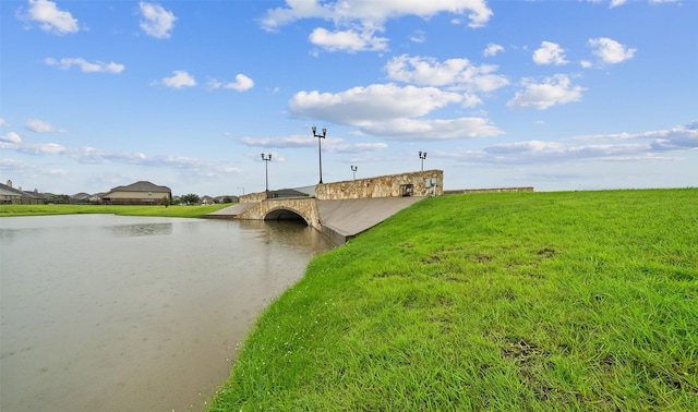 924 Wormwood Dr, League City, TX 77573 - water view