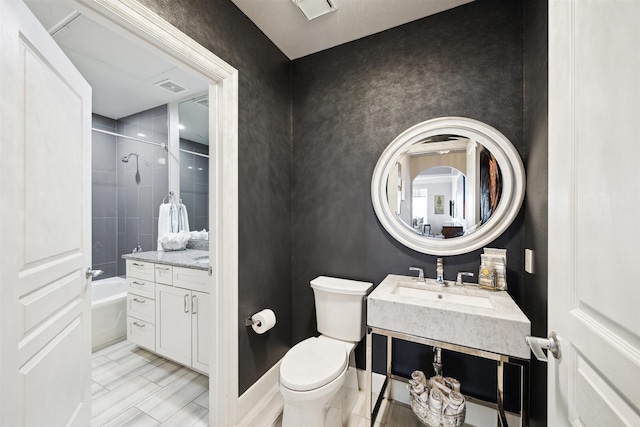 3333 Allen Pkwy Unit 701, Houston, TX 77019 - bathroom with a sink, toilet, and bathtub / shower combination
