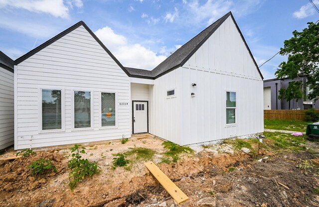 8203 Sparta St Unit B, Houston, TX 77028 - modern farmhouse featuring board and batten siding