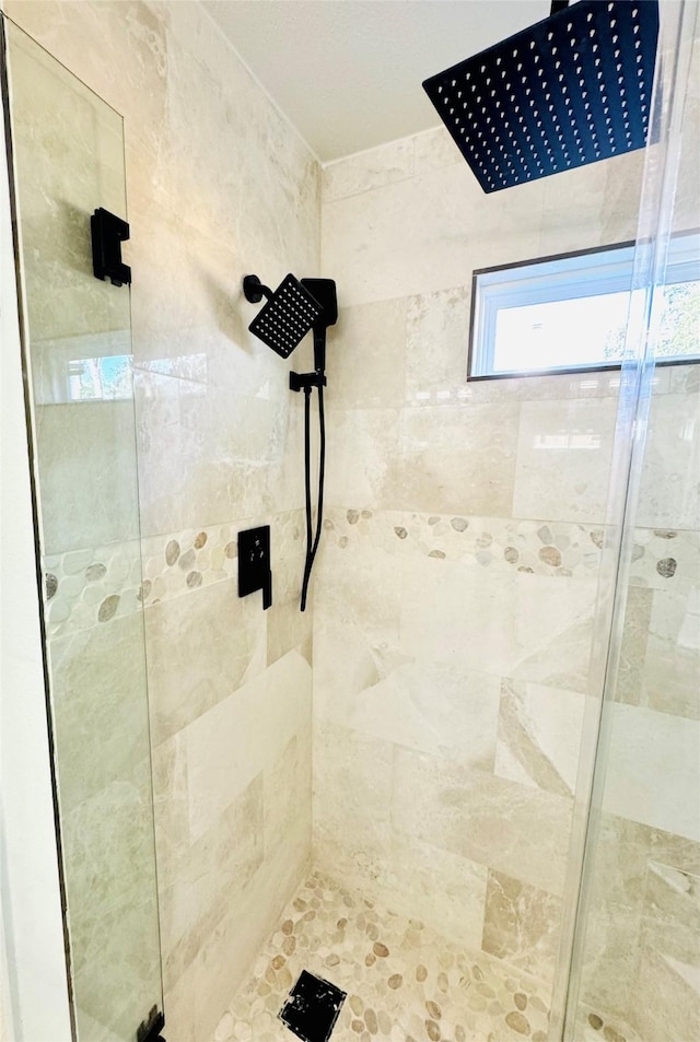 8522 Pearl Lake Dr, Houston, TX 77095 - bathroom featuring a shower stall