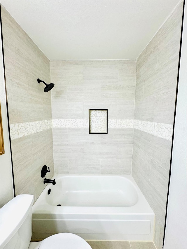 8522 Pearl Lake Dr, Houston, TX 77095 - bathroom with toilet and shower / bathtub combination