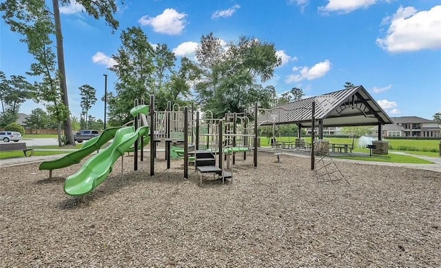 2707 Oak Pass Ct, Conroe, TX 77385