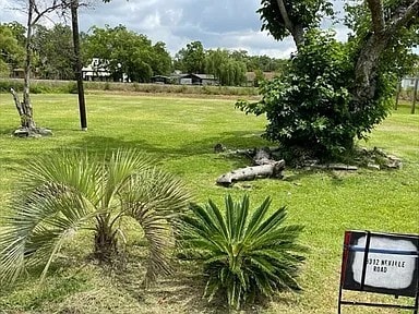 8312 Neville Ave, Hitchcock, TX 77563 - photo 3