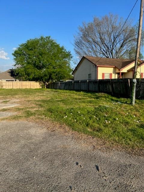 8409 Woodward St, Houston, TX 77051