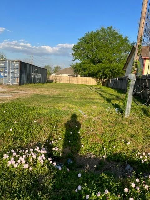 8409 Woodward St, Houston, TX 77051