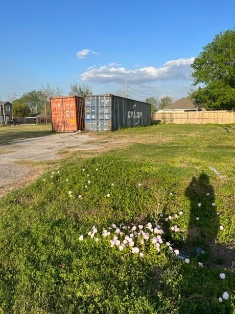 8409 Woodward St, Houston, TX 77051