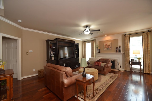 4242 Noble Oak Trl, Houston, TX 77059 - living area featuring ceiling fan, dark wood-style floors, baseboards, and crown molding