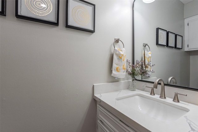 1811 Hunt Dr, Friendswood, TX 77546 - bathroom featuring vanity