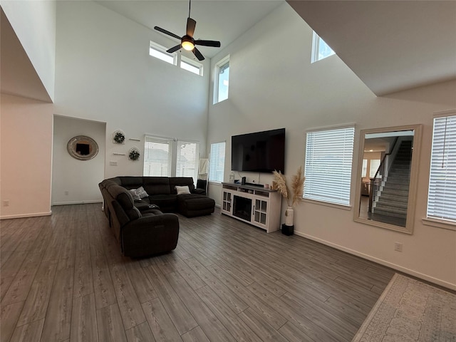 2412 Elliott Shore Ln, La Porte, TX 77571 - living area with baseboards, ceiling fan, and wood finished floors