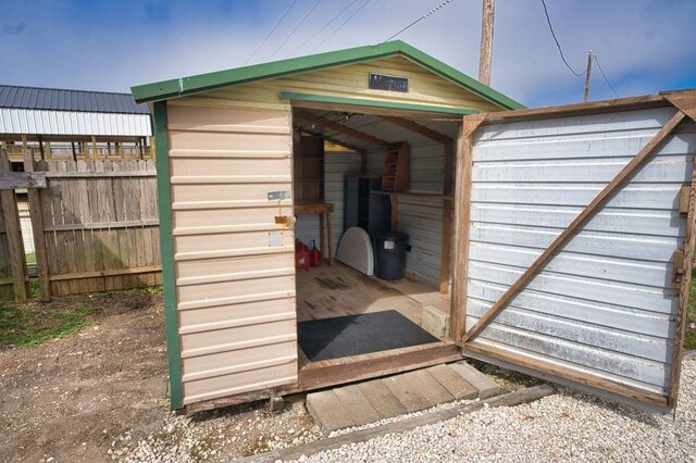 355 County Road 201, Sargent, TX 77414