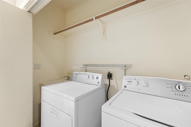 4406 Spencer St Unit A, Houston, TX 77007 - laundry room featuring washing machine and dryer