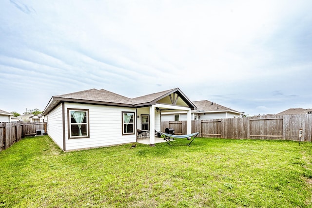 25843 Hickory Pecan Trl, Tomball, TX 77375 - back of property with a patio area