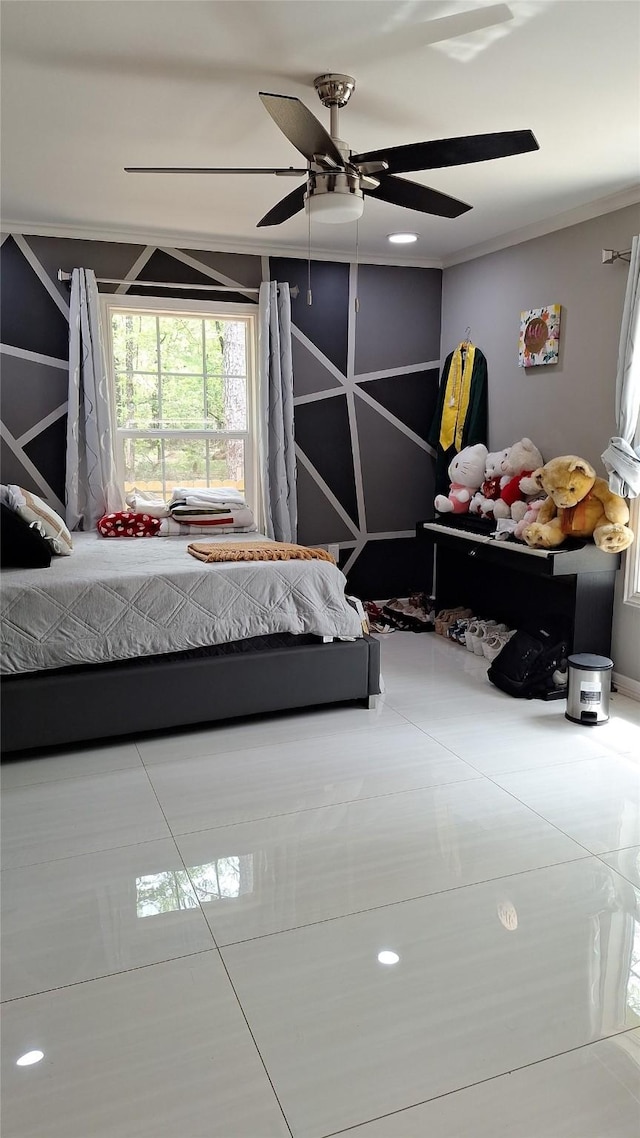 unfurnished bedroom with ceiling fan