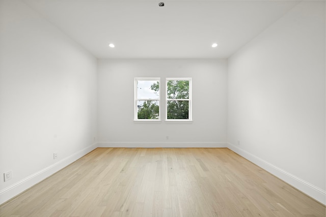 811 W 18th St, Houston, TX 77008 - unfurnished room featuring light wood-style flooring and recessed lighting