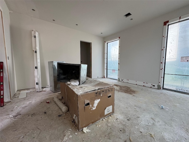 2217 Pelham Dr, Houston, TX 77019 - view of unfurnished living room