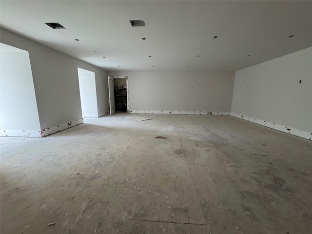 2217 Pelham Dr, Houston, TX 77019 - empty room with baseboards