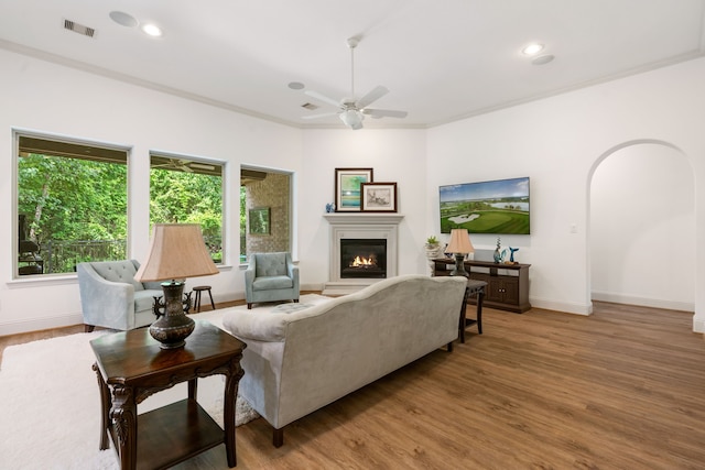 114 Pacific Grove Dr, Montgomery, TX 77316 - living area with baseboards, a wealth of natural light, and visible vents