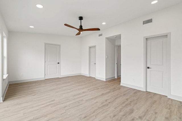 1009 Genova St, Houston, TX 77009 - unfurnished bedroom with recessed lighting, light wood-style floors, baseboards, and a ceiling fan