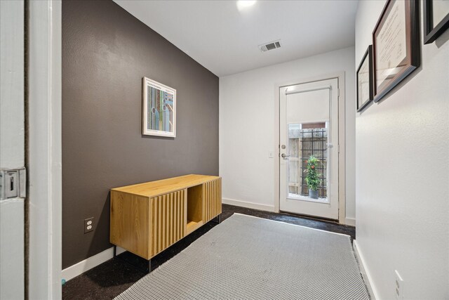 2976 Commerce St, Houston, TX 77003 - entrance foyer with baseboards
