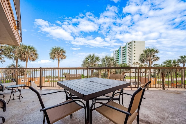 9520 Seawall Blvd Unit 126, Galveston, TX 77554 - view of patio / terrace