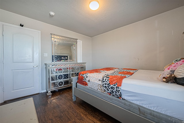 5407 Matilda Bend Ln, Katy, TX 77449 - bedroom with wood finished floors