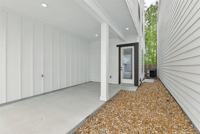 view of exterior entry with cooling unit